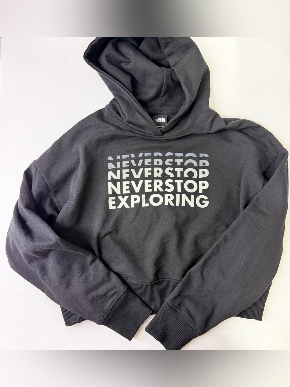 The North Face Never Stop Exploring Black Cropped Hoodie Women’s Size M